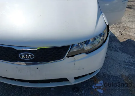 2011 Kia Forte Ex z USA, uszkodzony, nr VIN KNAFU4A28B5366944